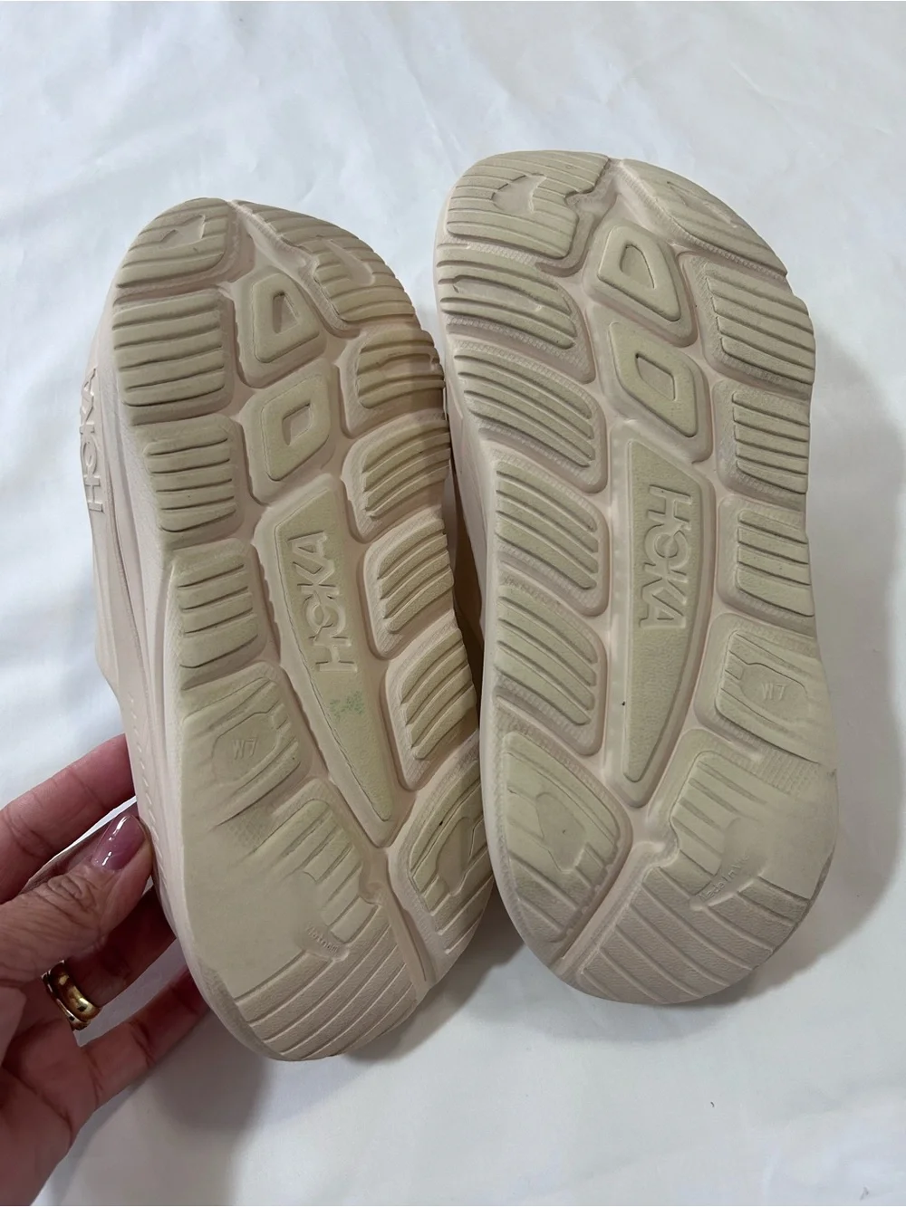 HOKA Beige Ora Recovery Slide,W7 - Picture 5 of 16